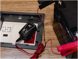 Polnilec za AGM, Gel in Pb baterije, 6V / 12V, 1A